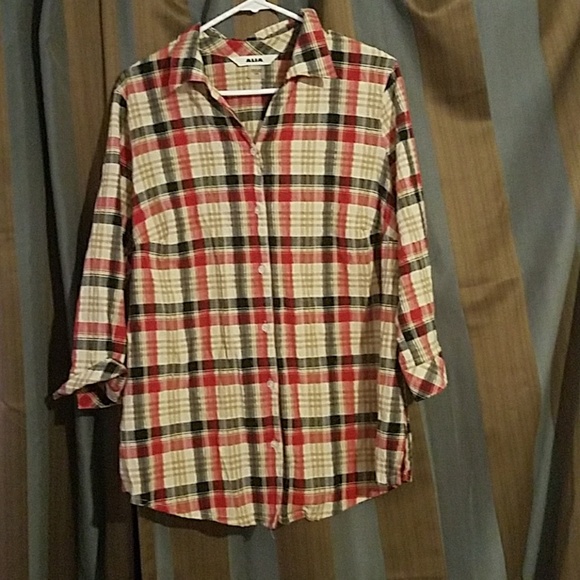 Alia Tops - Alia plaid button down shirt with 3/4 sleeves Alia Tops - Alia plaid button down shirt with 3/4 sleeves